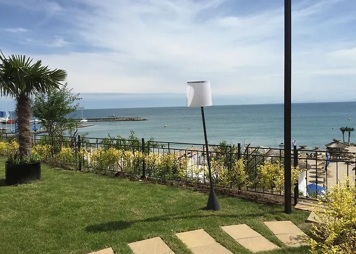 Porto Paradiso Complex