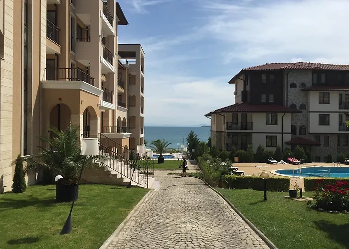 Здравен курорт Porto Paradiso Complex Свети Влас